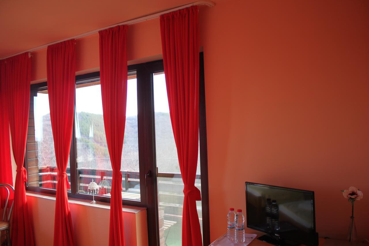 Guest House Daskalov Chervena Lokva Exterior photo