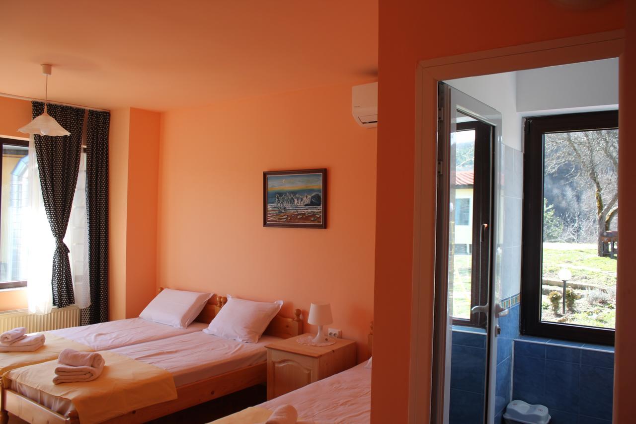 Guest House Daskalov Chervena Lokva Exterior photo