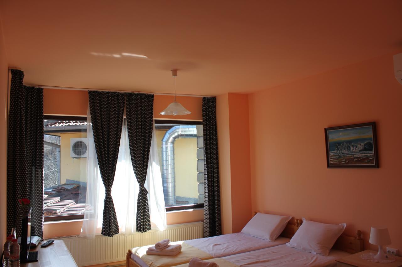 Guest House Daskalov Chervena Lokva Exterior photo