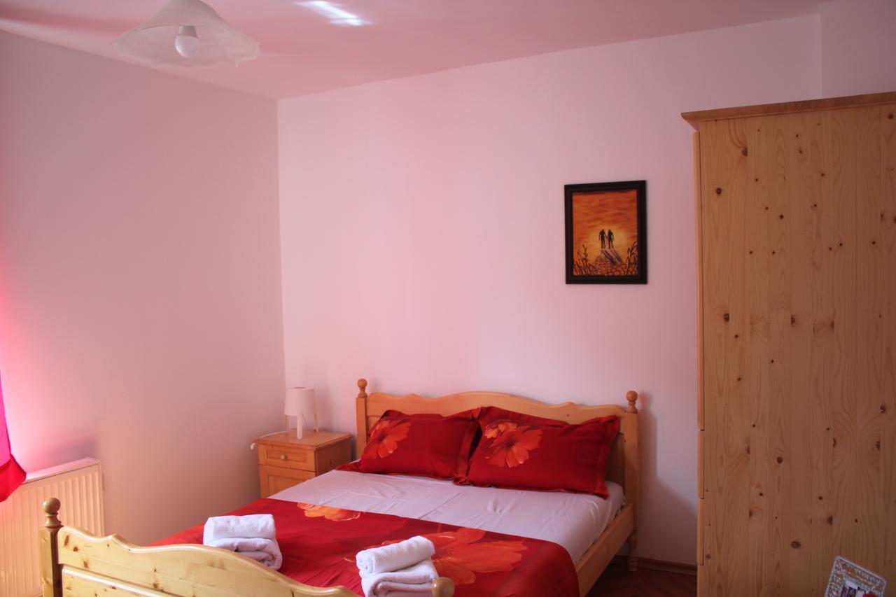 Guest House Daskalov Chervena Lokva Exterior photo