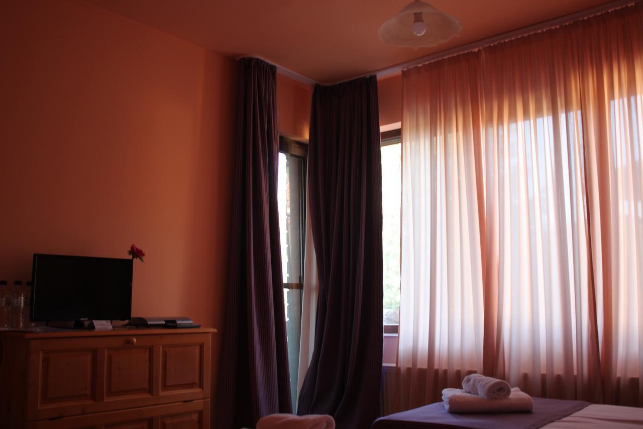 Guest House Daskalov Chervena Lokva Exterior photo